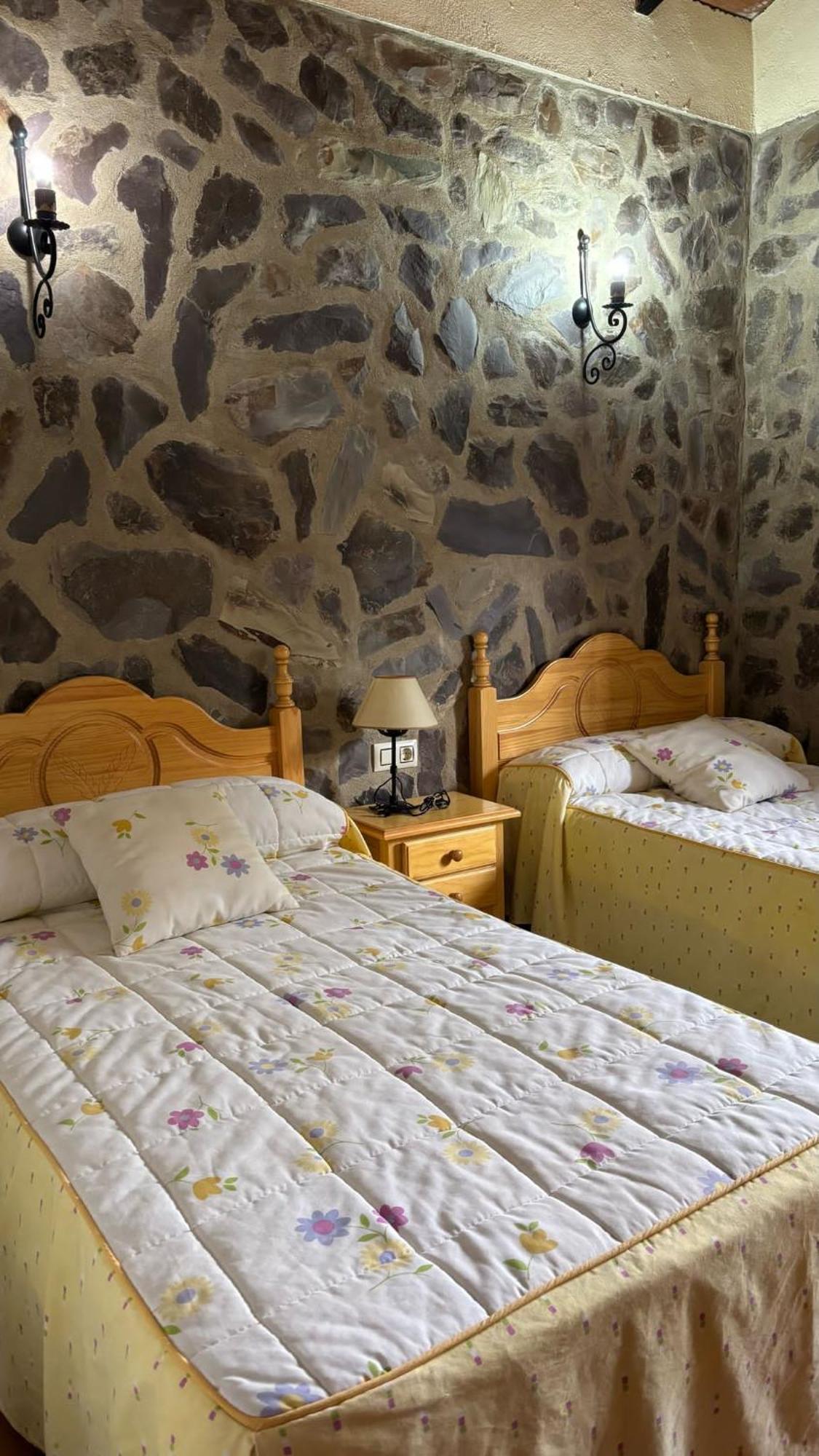 Casas Rurales Los Llanos Fuentes de León Екстериор снимка